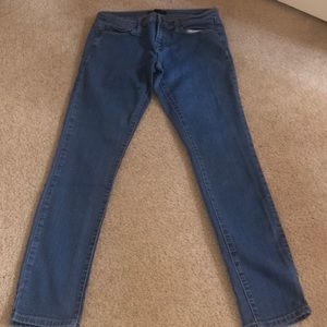 FOREVER 21 - Straight Skinny Jeans - Size 27